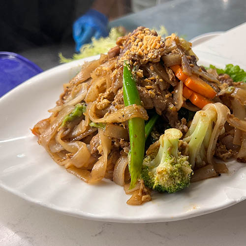 泰式濕炒牛河.jpg