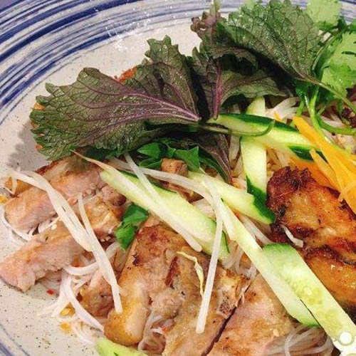 炭燒豬頸肉撈檬.jpeg