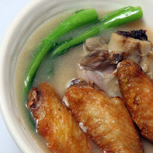 香茅雞中翼湯粉.jpeg